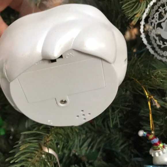 ❤️ Rare Moving Santa and Reindeer Christmas Ornament - Picture 8 of 10